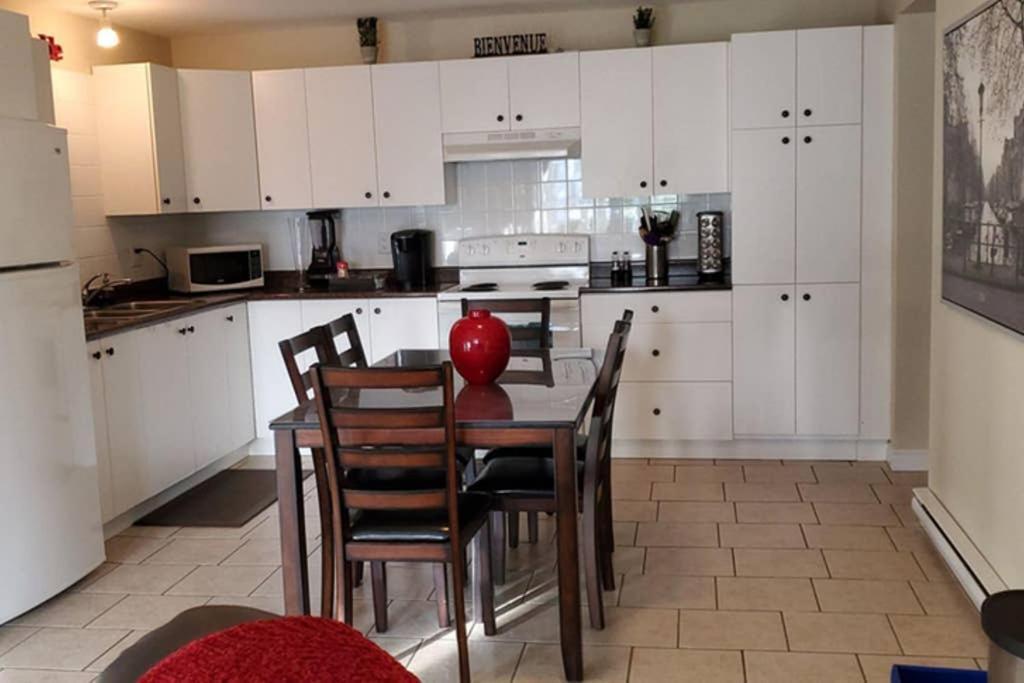 2-Bedroom Apartment Sweet #2 By Amazing Property Rentals Gatineau Extérieur photo